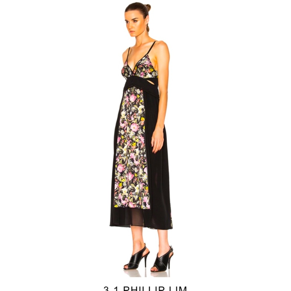 Cut out floral maxi dress - Picture 1 of 3